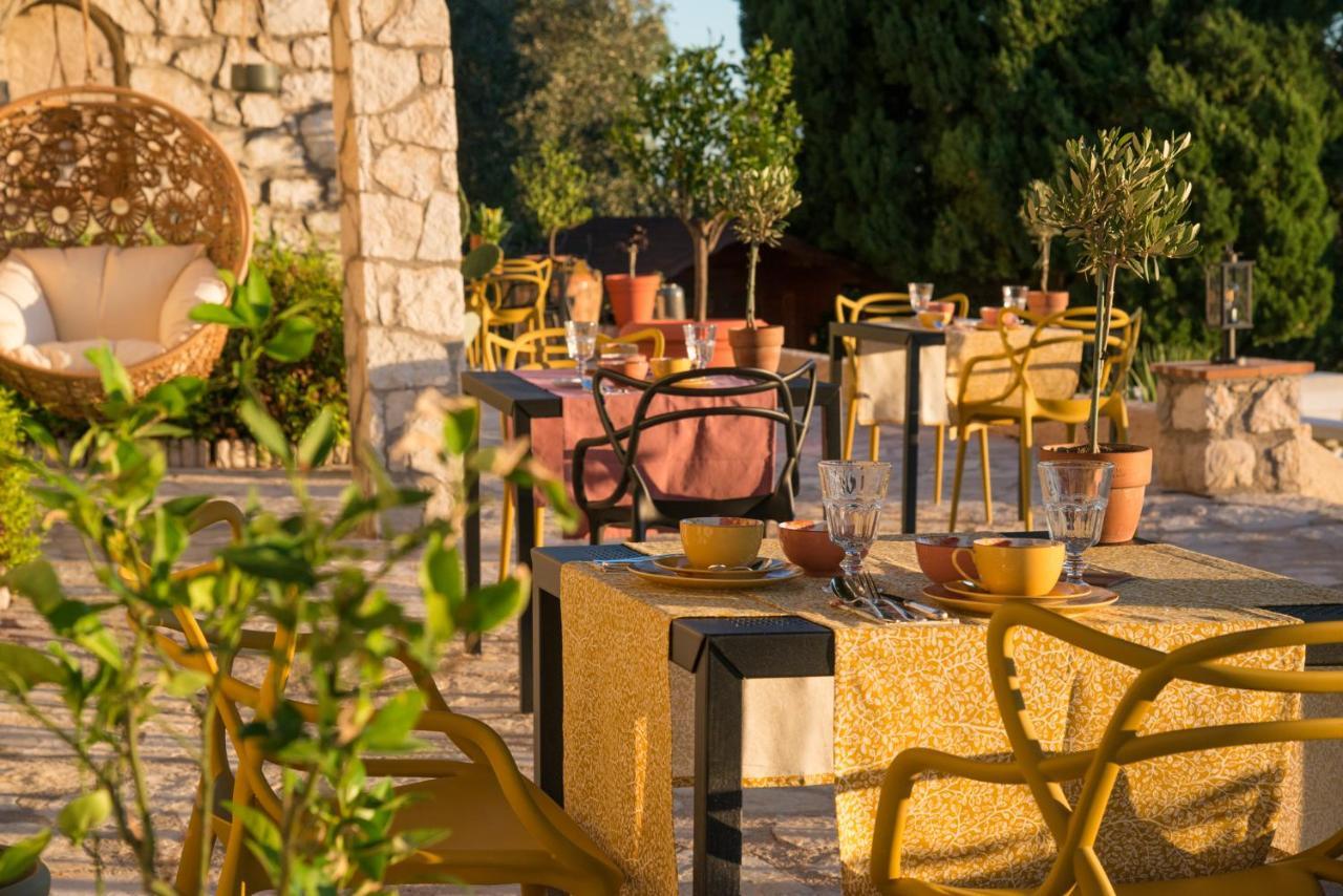 Bastide Les 3 Portes Saint-Paul-de-Vence Exterior photo